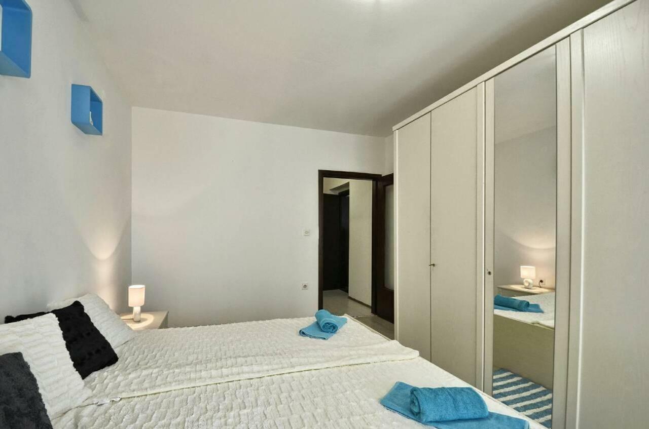 PUY The Big Smile Apartments מראה חיצוני תמונה